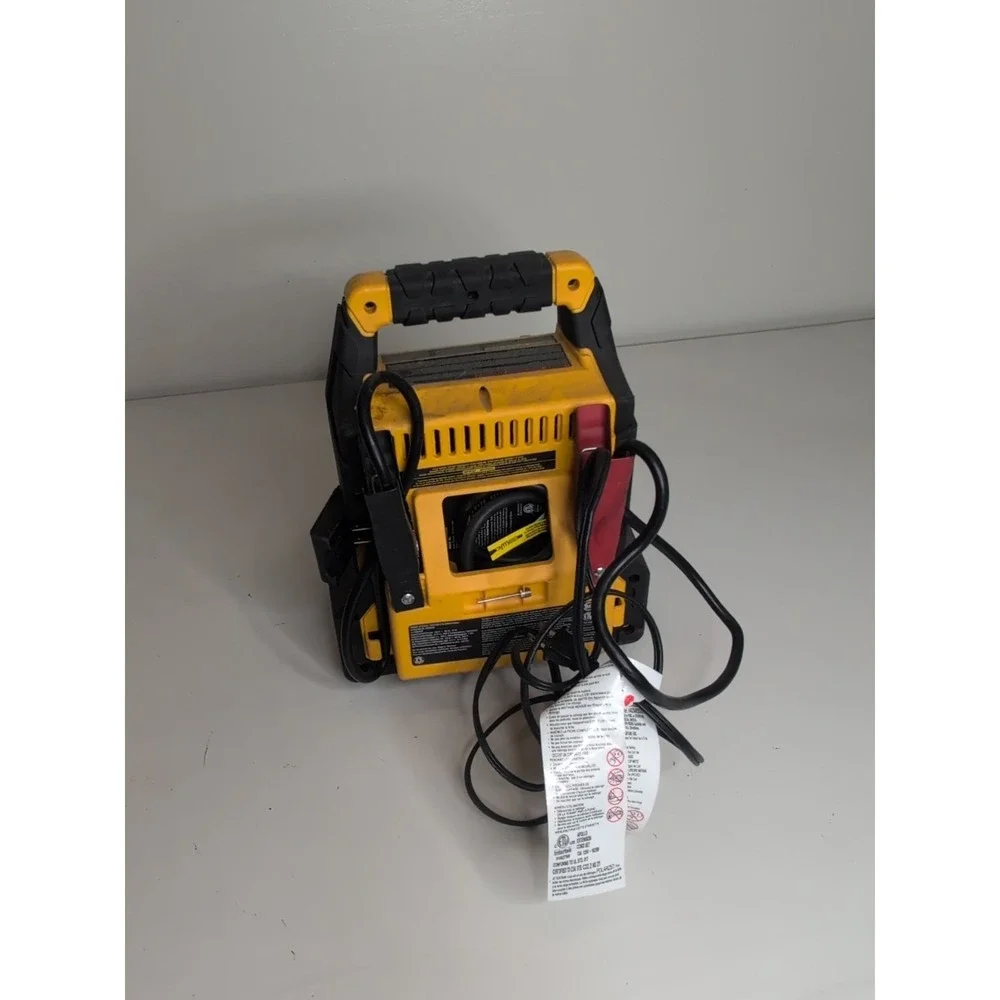 CAT POWER STATION JUMP STARTER AIR COMPRESSOR INVERTER